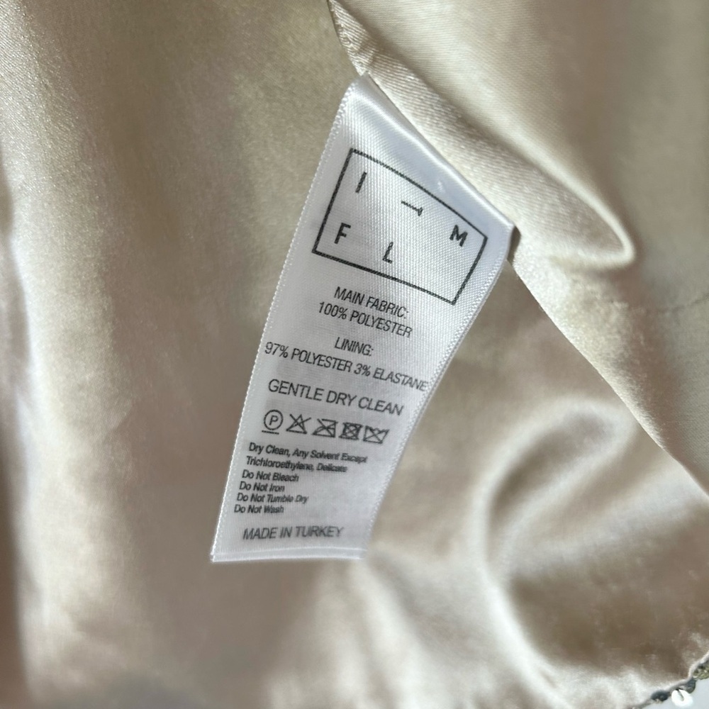 ITMFL Cortado Cher Vest and Indigo Cher Skirt Set in Beige and Silver - Picture 6 of 12